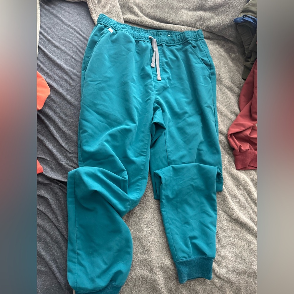 Figs XL joggers